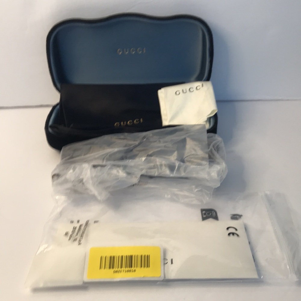 Authentic💯- 🔥🔥 - New - Gucci Eyewear GG0516S 002 rectangular-frame sunglasses - Picture 14 of 15